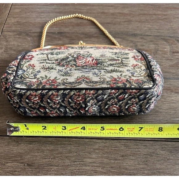 Vintage LaMarquise Victorian Style Handbag Beige Multi Circa 1960s - Picture 6 of 8